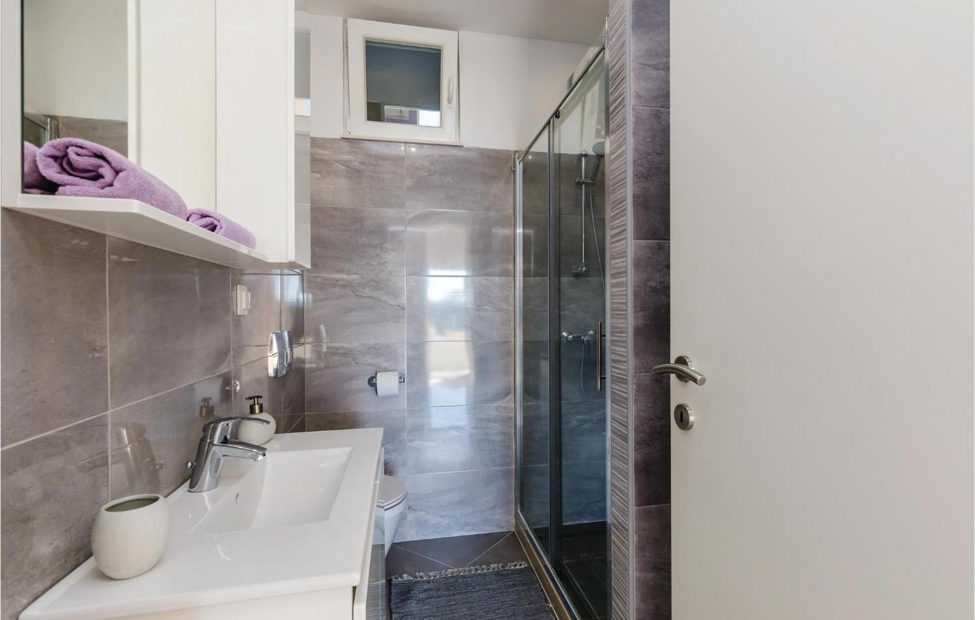 Cozy Apartment In Zaton Veliki With Kitchen Exteriör bild